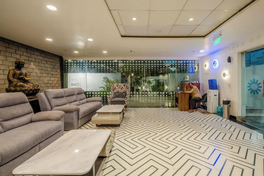 Hotel Royal Orbit Near Dronacharya Metro Station DLF Phase 3 Gurgaon Manage by Revemaster Hospitality - Lobby