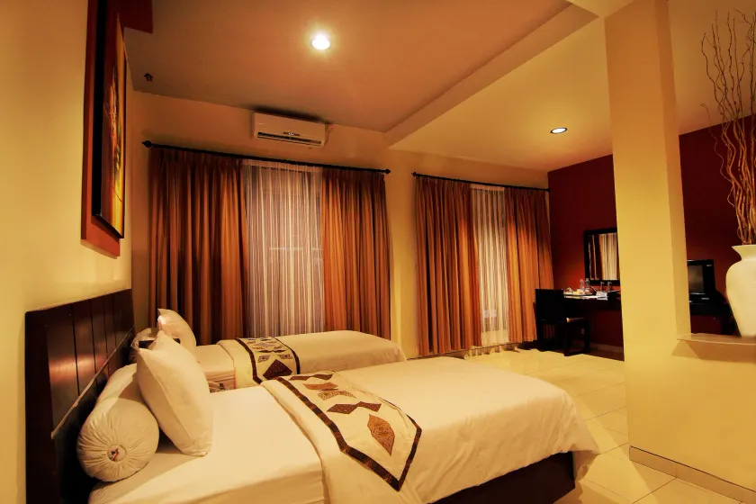 Puri Chorus Hotel - Image 1