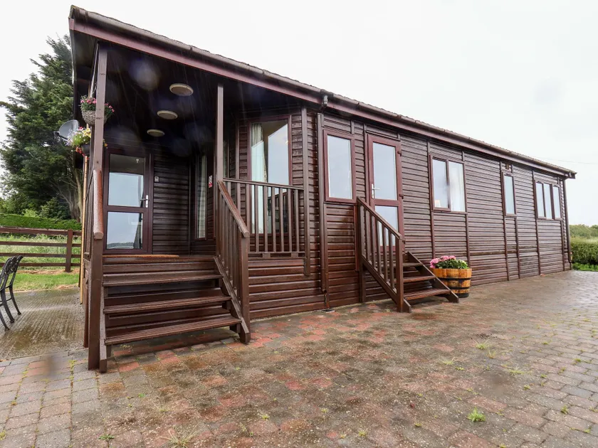 Handale Banks Farm Lodge - Image 1
