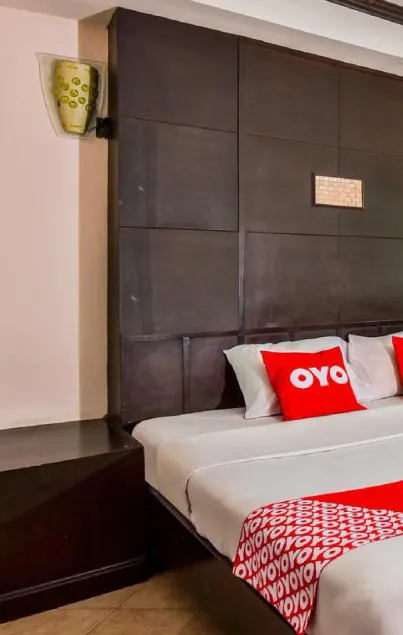 OYO 447 Royal Express Hua Hin - Image 1