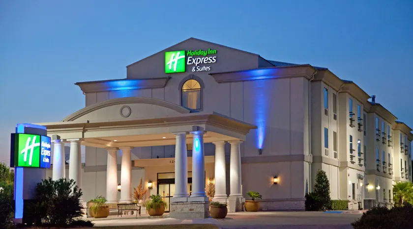 Holiday Inn Express & Suites College Station by IHG - Image 1