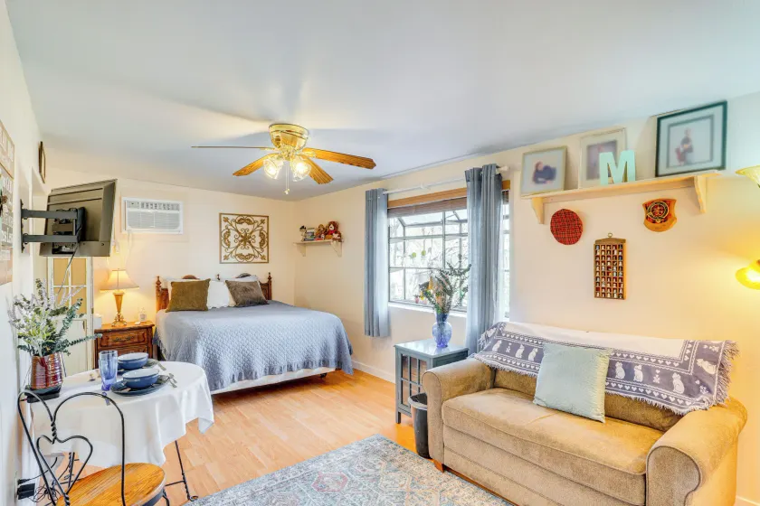 Walkable Studio w/ Patio in Tucson! - Image 1