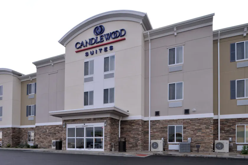 Candlewood Suites MORGANTOWN-UNIV WEST VIRGINIA by IHG - Image 1