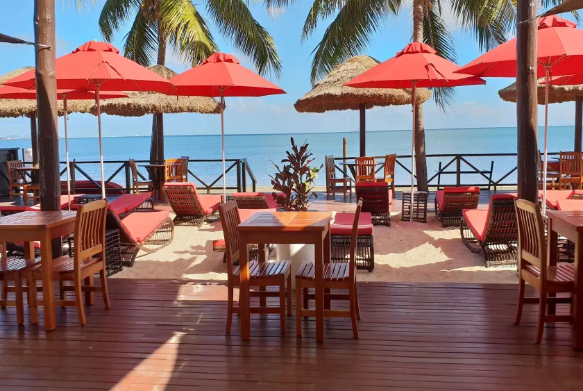 Ramada Suites by Wyndham Wailoaloa Beach Fiji - Image 1