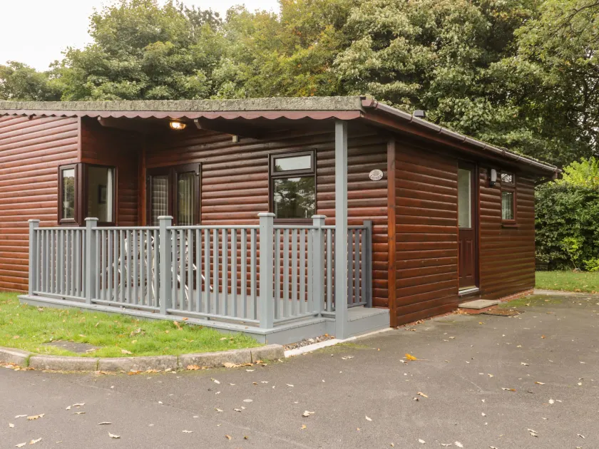 Lavender Lodge - Image 1