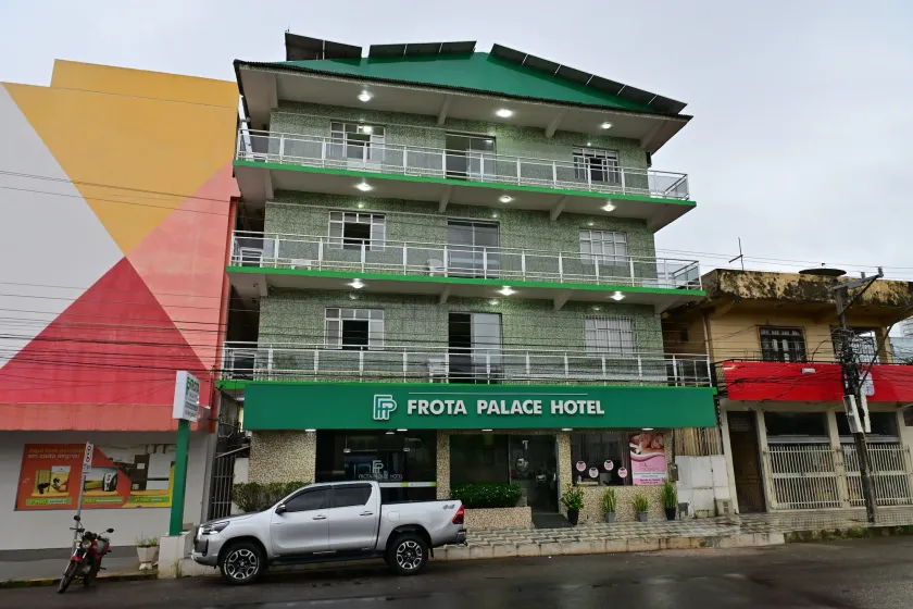 Frota Palace Hotel - Image 1