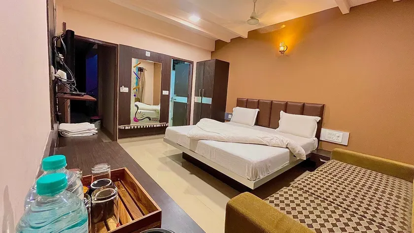 Hotel Ashapura Palace by Sky Stays - Image 1