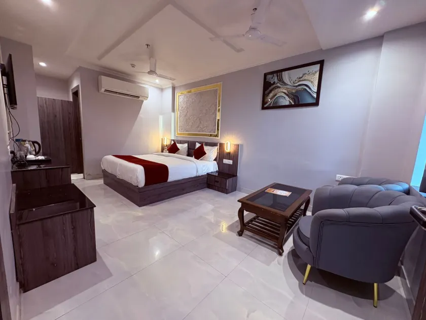 The Hotel Sundaram Continental - Image 1
