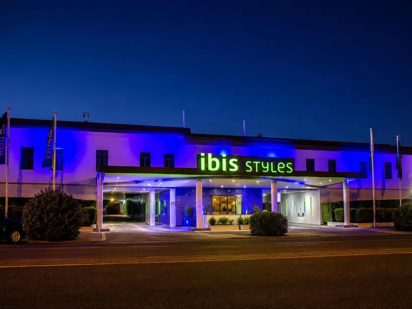 ibis Styles Broken Hill - Image 1
