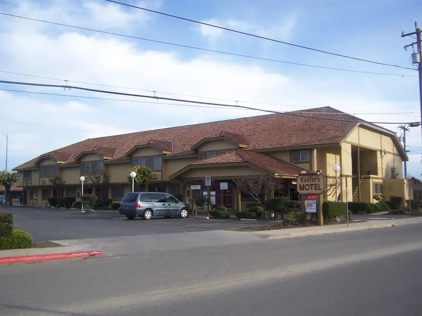 Keefers Inn King City - Image 1