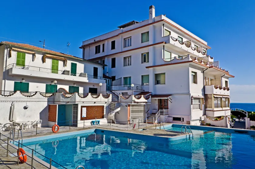 Hotel Ariston Montecarlo - Image 1