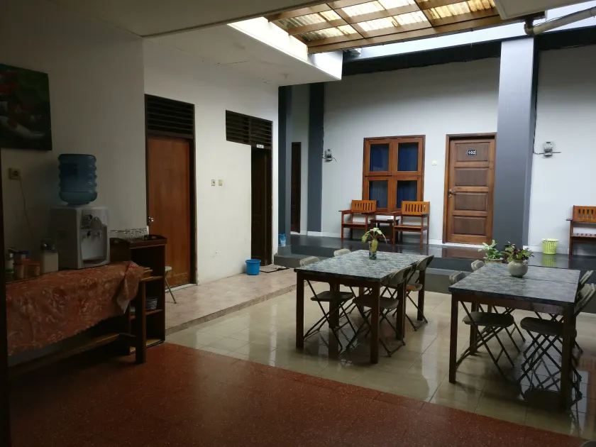 Wisma Liontine - Image 1