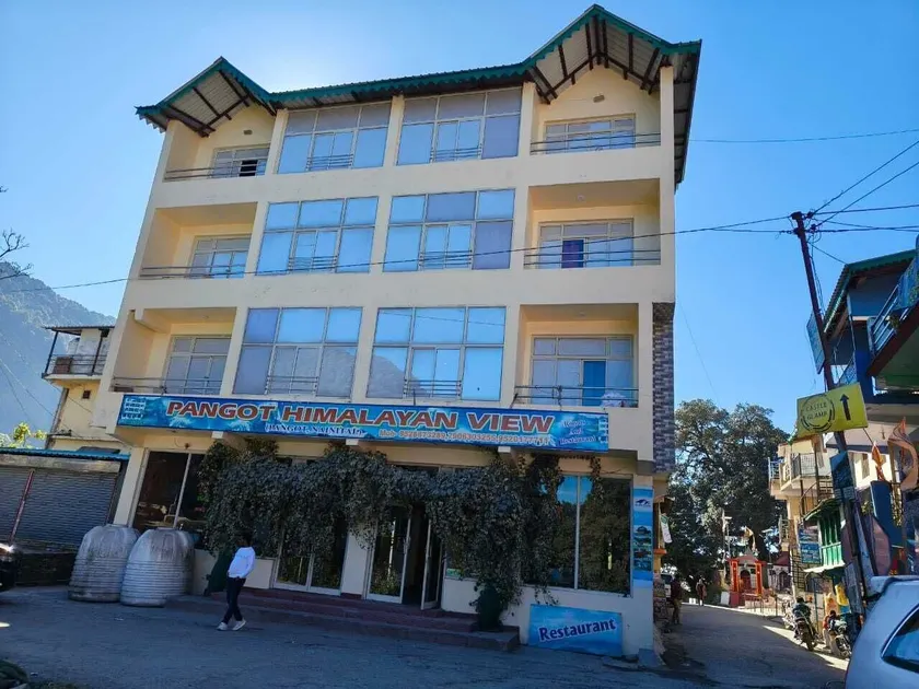 Pangot Himalayan View Hotel - Eingangsbereich