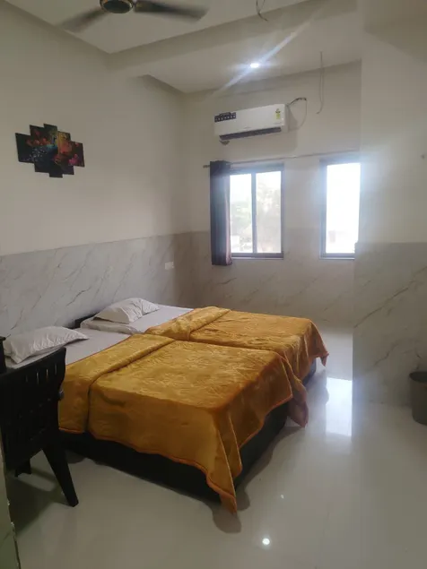 Hotel Parakh Rooms And Banquet - Room
