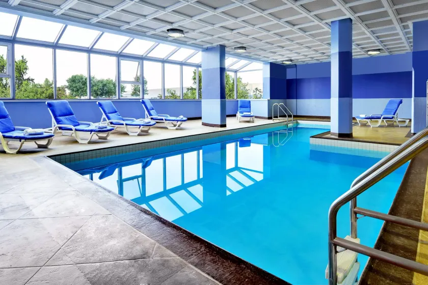 Four Points by Sheraton Toronto Mississauga - Image 1
