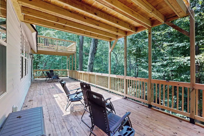 Cozy Restful Treehouse Feel Home w/ gas Grill & AC - Image 1