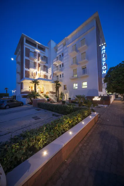 Hotel Ariston - Image 1