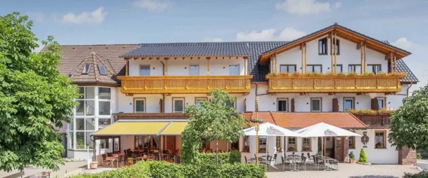 Hotel Gasthof zur Burg - Image 1
