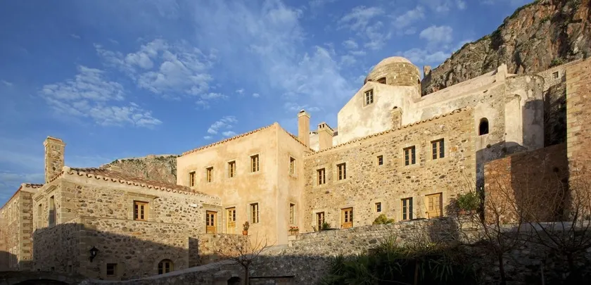 Likinia Hotel - Image 1