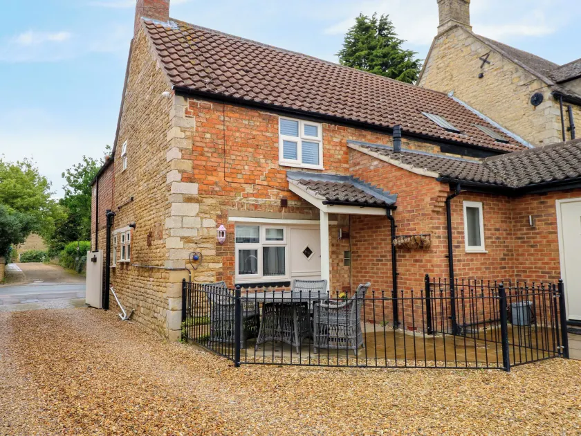 The Old Bakery Cottage - Image 1