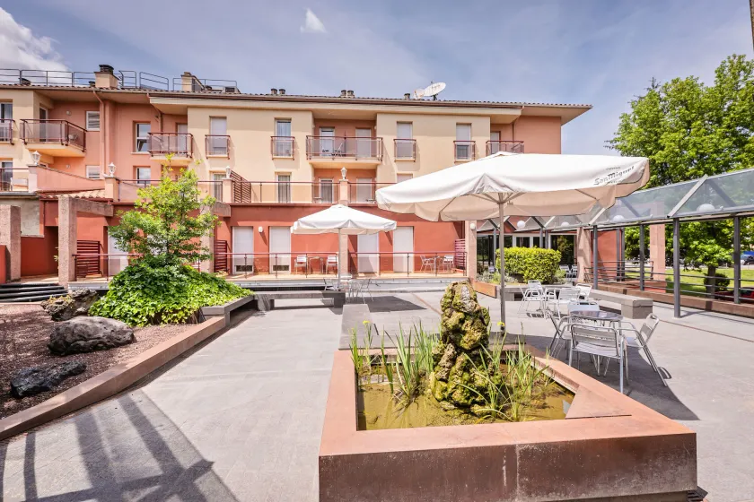 Hotel La Perla D'Olot - Image 1