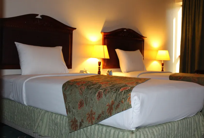 Mount Royal Hotel - Image 1