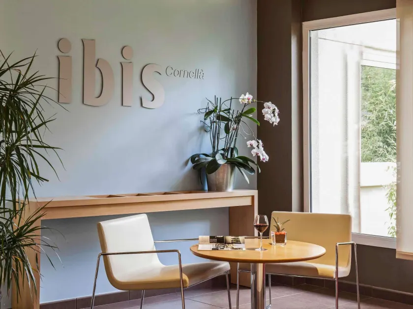 Ibis Cornella - Image 1