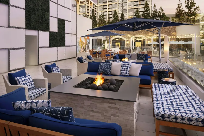 Irvine Marriott - Image 1