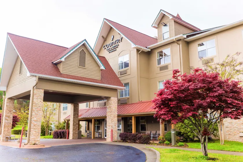 Country Inn & Suites by Radisson, Helen, GA - Image 1