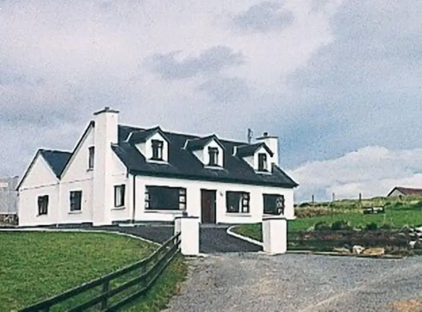 Cnoc Breac - Image 1
