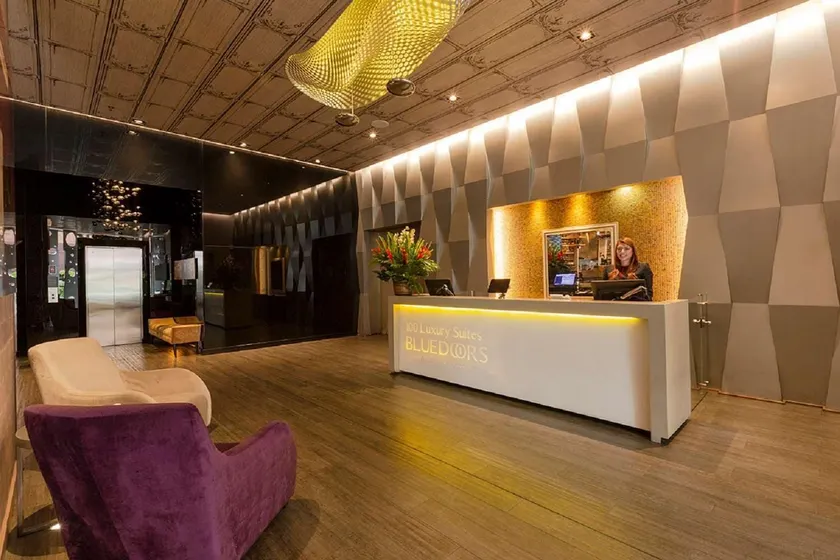 Hotel 100 Luxury Suites by Preferred - Image 1