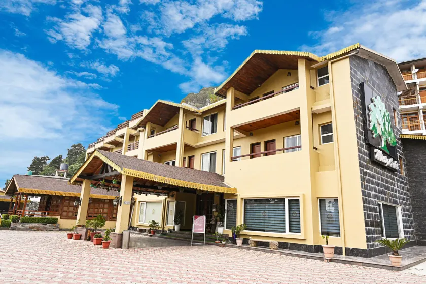 Foxoso Misty Oaks Resort - Image 1