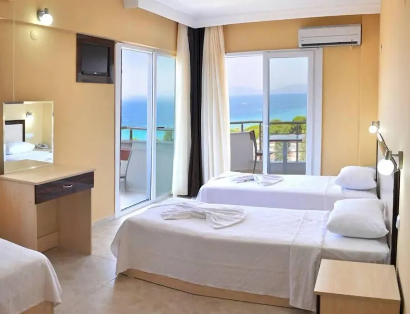Blue Sea Hotel & Spa - Image 1