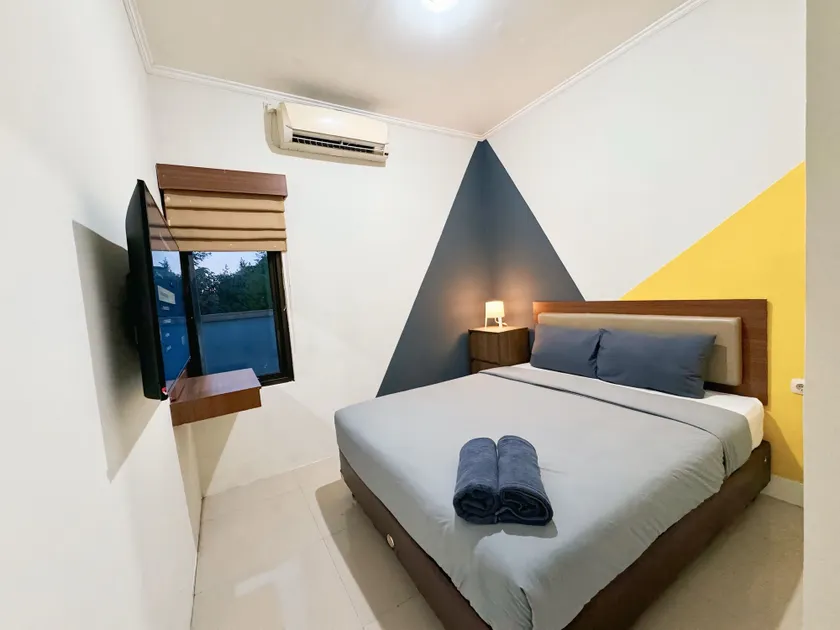 Stay 'd Pondok Indah - Image 1