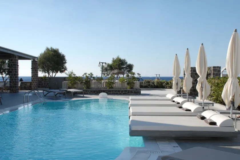 Aqua Blue Beach Hotel - Image 1