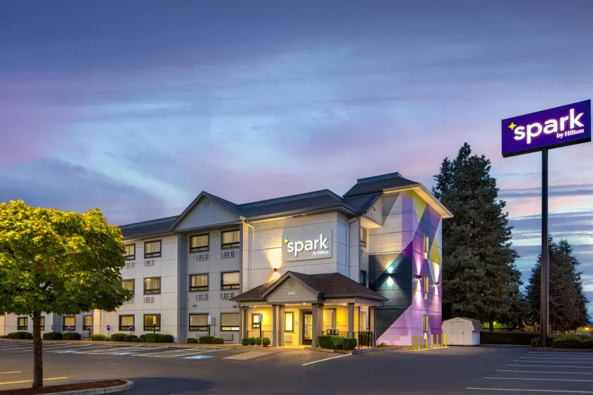 Spark by Hilton Springfield Eugene - Image 1