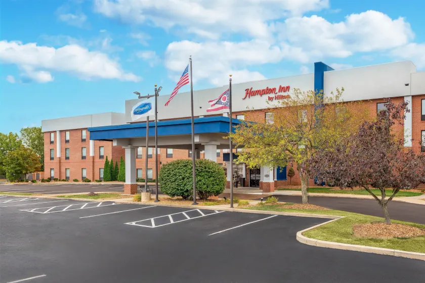 Hampton Inn Akron-South - Image 1