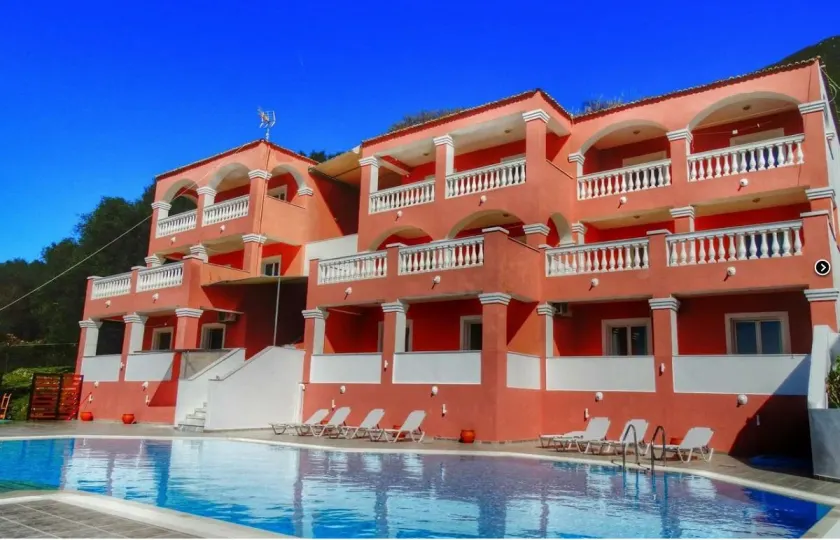 Paradiso Aparthotel - Image 1
