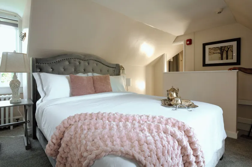 Chimney Hill Estate Inn - Image 1