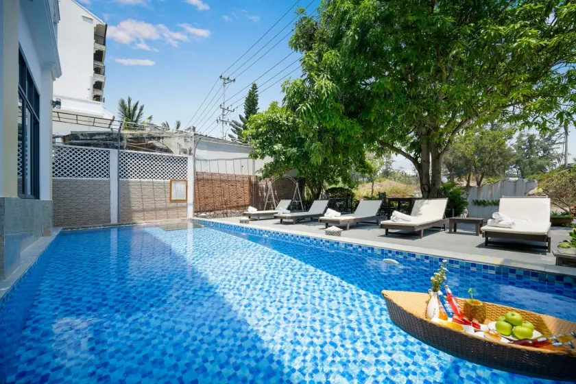 Stayzi Hotel - Image 1