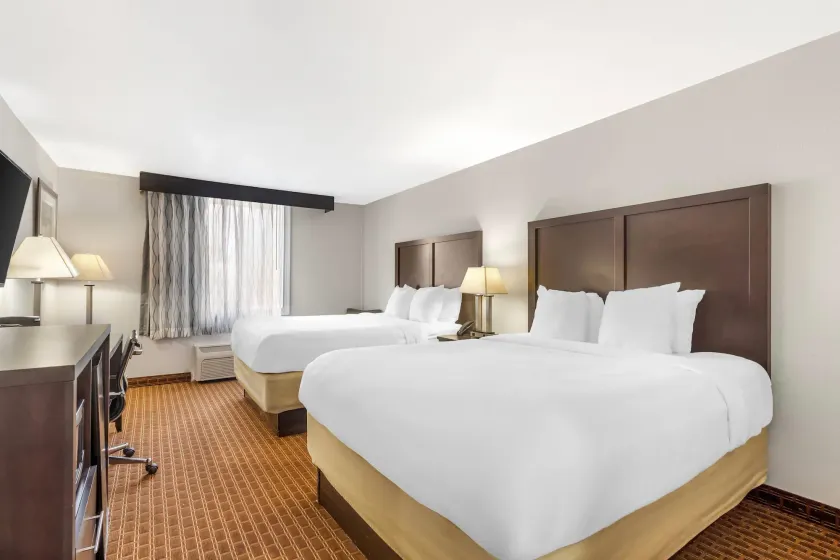 Quality Inn & Suites Chattanooga-East Ridge - Image 1