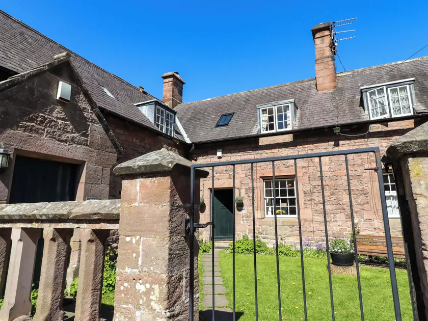 Gamekeepers Cottage - Image 1
