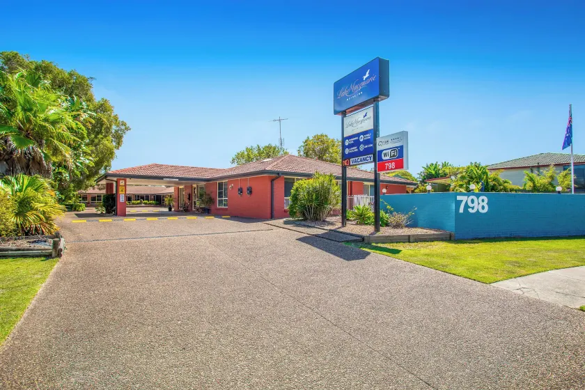 Lake Macquarie Motor Inn - Image 1