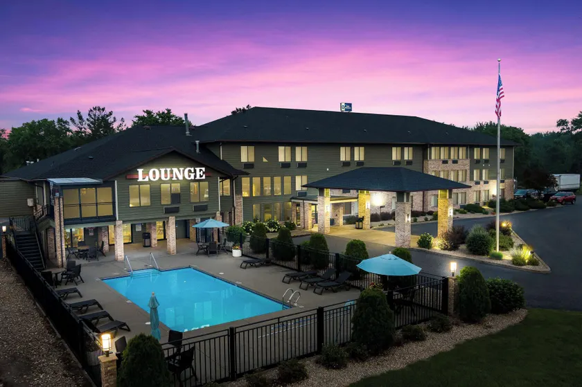 Best Western Park Oasis Inn - Image 1