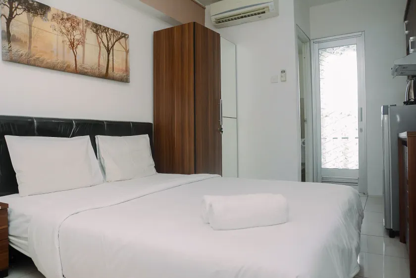 Good and Comfy Studio Room at Green Bay Pluit Apartment - Image 1
