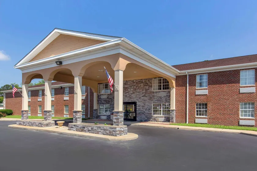 Quality Inn Williamston - Image 1