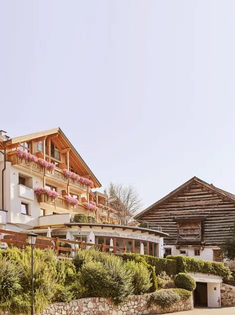 Alpin Life Hotel Gebhard - Image 1