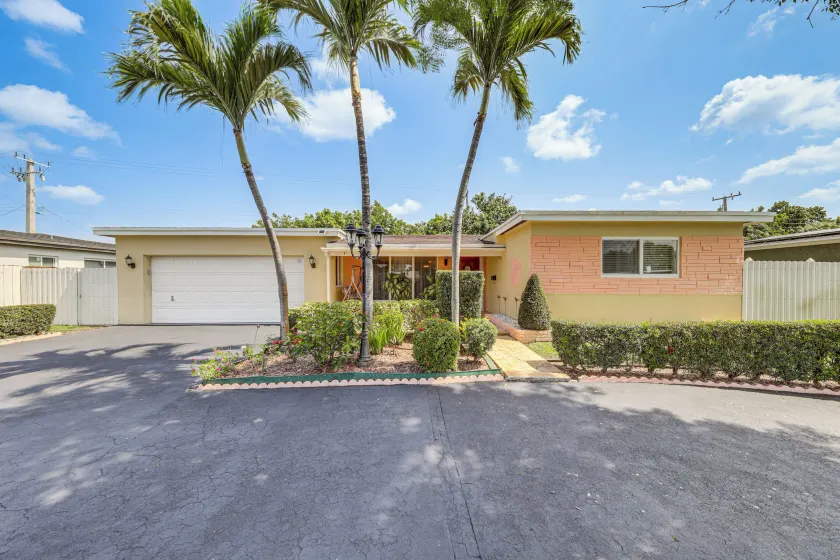 < 4 Mi to Hard Rock Stadium: Miramar Home w/ Bbq! - Image 1