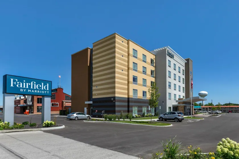 Fairfield by Marriott Inn & Suites Sandusky - Image 1