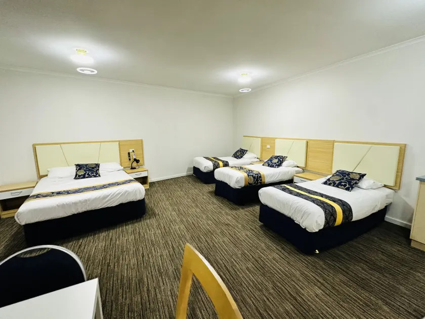 Jacksons Motor Inn - Image 1